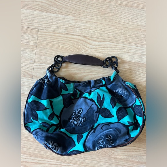 Brand : Moschino cheap and chic purse - Picture 2 of 10